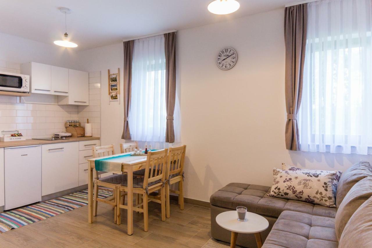 Holiday Home, Apartman Obajdin Slunj Exterior photo