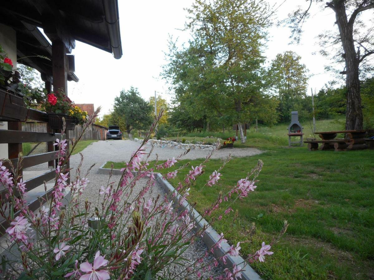Holiday Home, Apartman Obajdin Slunj Exterior photo